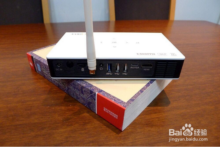 怎么用微型投影仪看《速度与激情7》