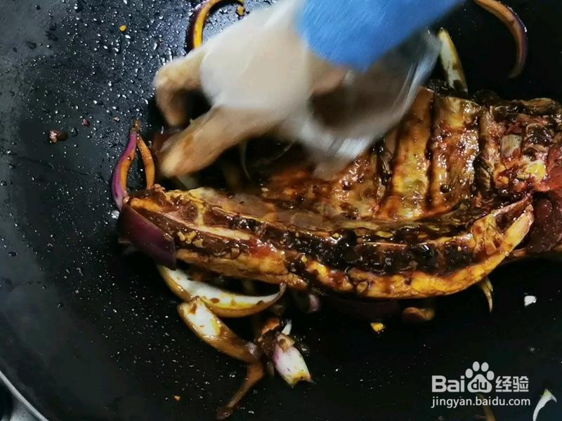 不粘锅焗羊排的做法