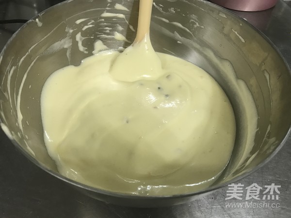 朗姆酒葡萄干戚风蛋糕