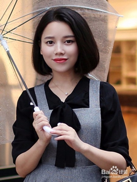 如何打造职场发型呢？时刻塑造干练精英范