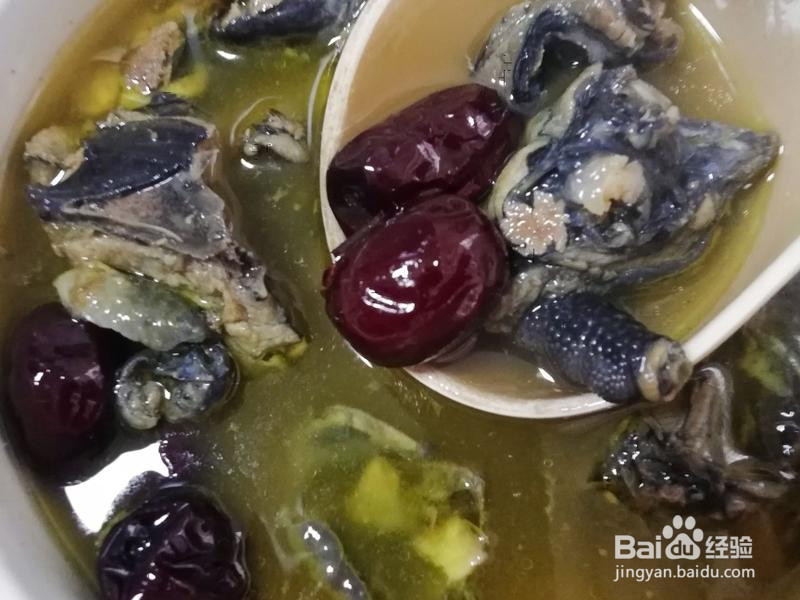 清热滋补西洋参乌鸡汤的做法