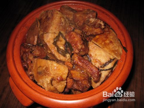 怎样制作香芋焖排骨
