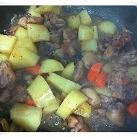 黑椒鸡腿烧土豆