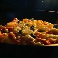 卷饼与芝士碰撞的多层美味披萨
