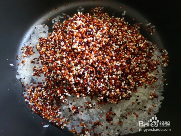 三色藜麦鲜虾饭团