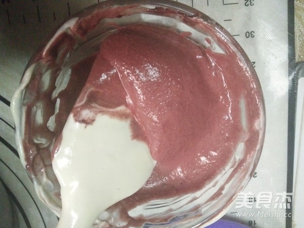 拉花轻乳酪蛋糕