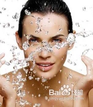 女性缩收毛孔的六个小技巧