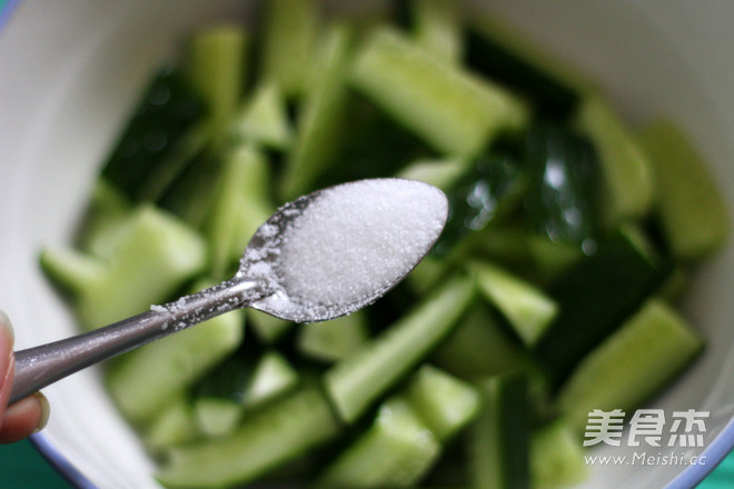 蜂蜜黄瓜条的做法