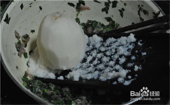 家庭自制猪肉韭菜莲藕饺子