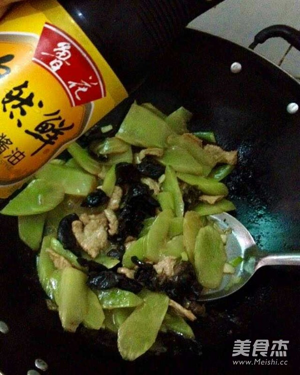 青笋木耳炒肉片