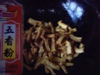 木耳辣炒千叶豆腐的做法