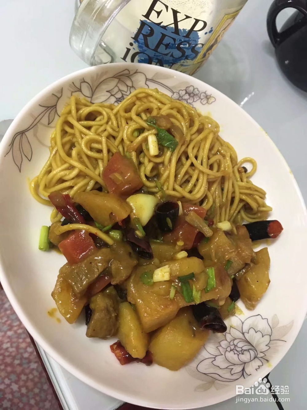 如何制作咖喱饭/面
