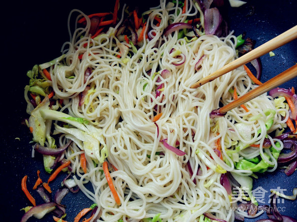 蔬菜酱油炒面（挂面版）