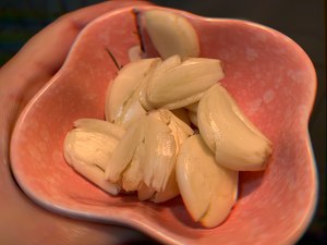 辣子鸡胸肉怎么做