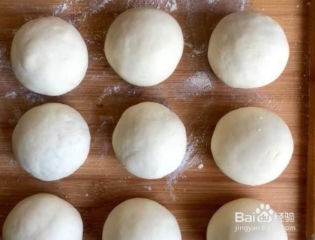 家庭自制蒸馒头