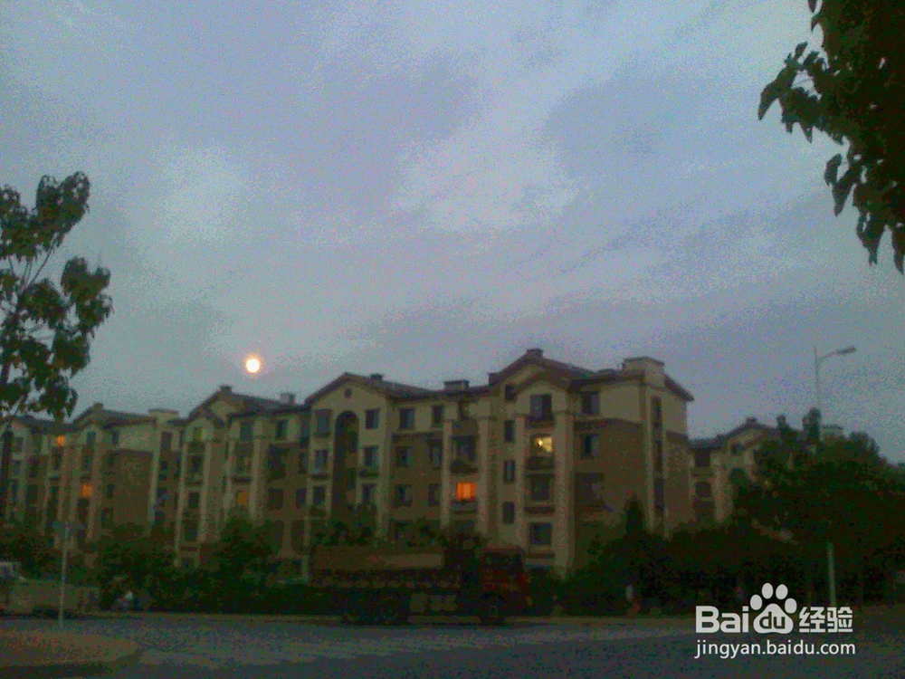 #智能#老年人怎样阴天傍晚瞬间拍乌云中月亮画面