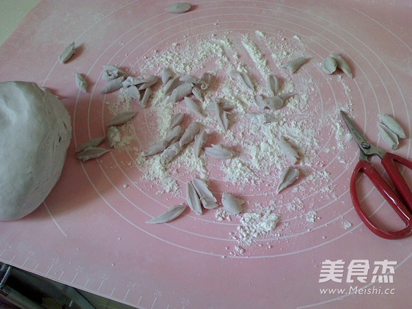甘蓝剪刀面的做法