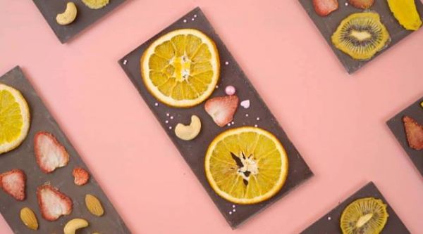 蜜恋草莓巧克力