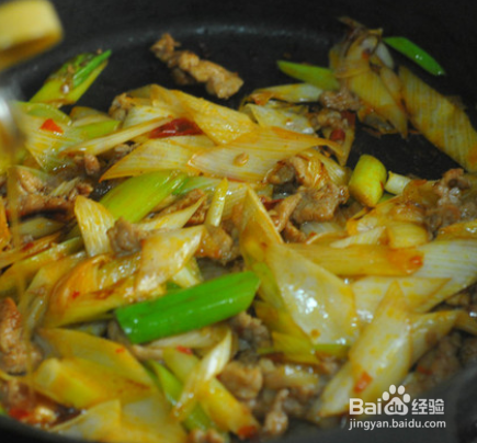 葱爆羊肉的做法
