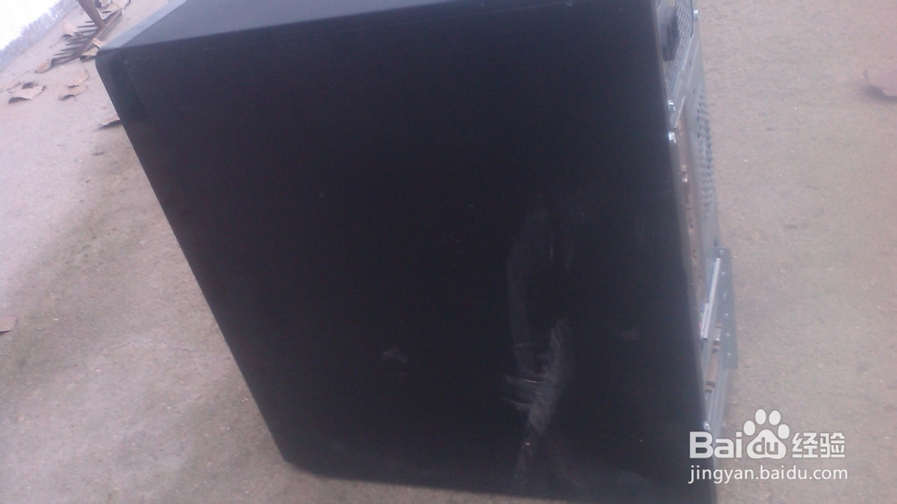 电脑开机后主机运转屏幕通电不显示怎样解决?