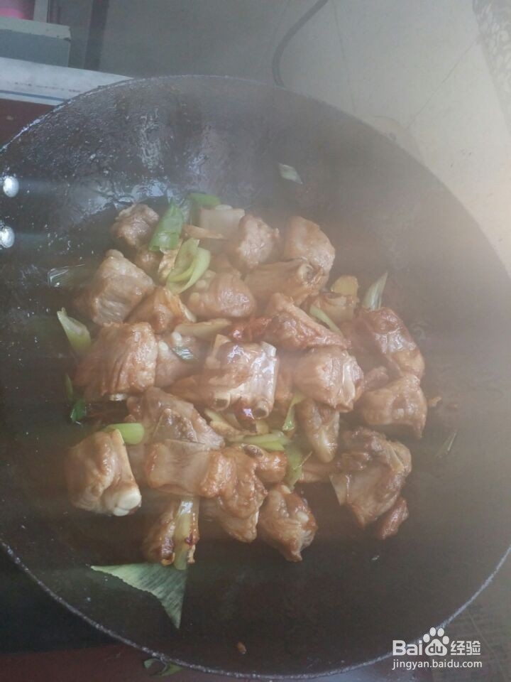 巧做红烧排骨