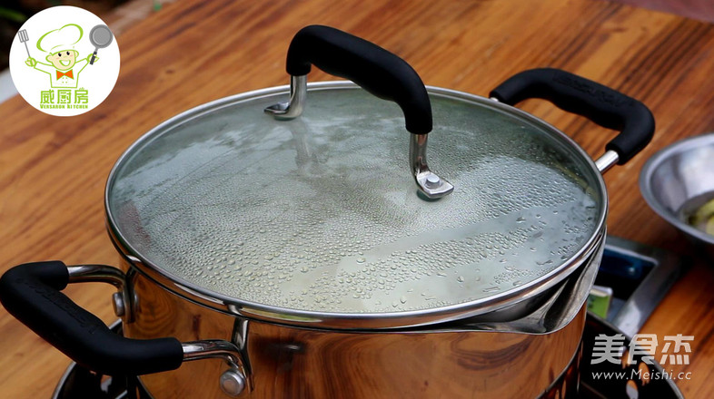 滋补鱼头豆腐汤--威厨艺