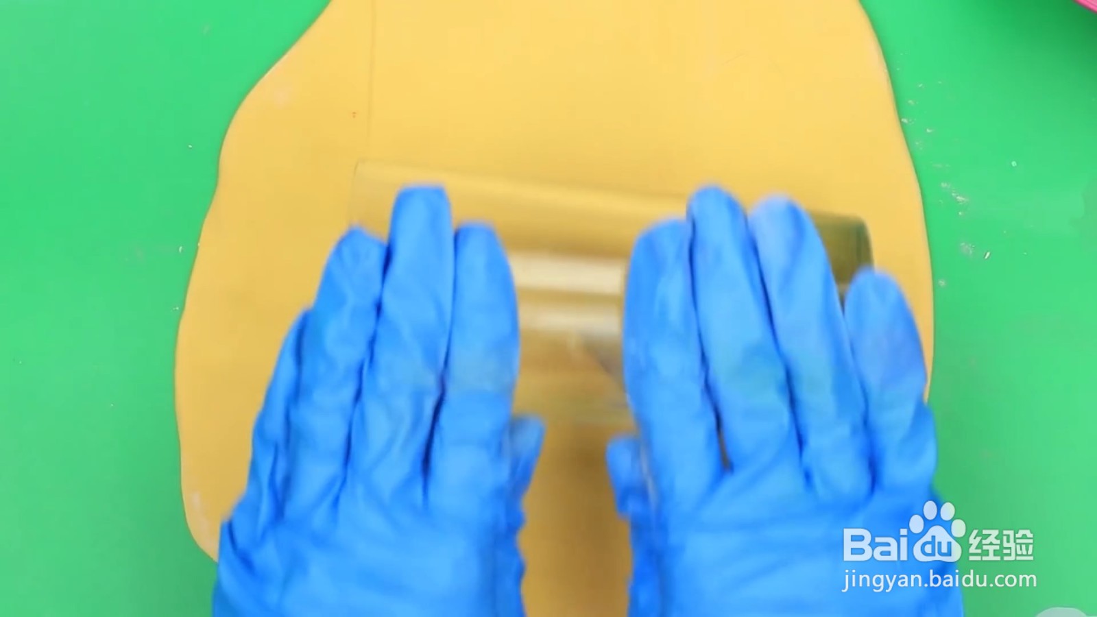 如何用蛋糕制作汉堡