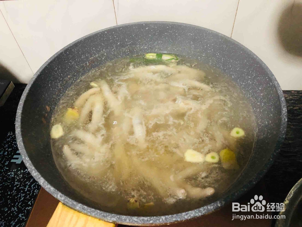 柠檬百香果鸡爪的做法