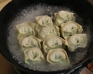 水煎（生煎）馄饨怎么做？