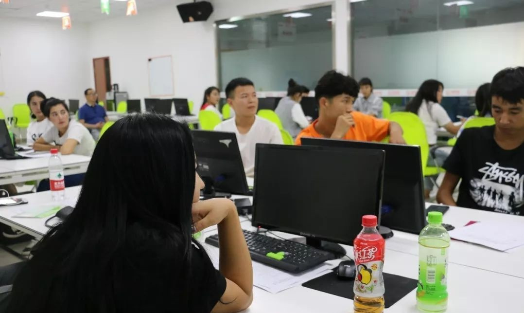 职业教育法规定职业教育质量评价应当突出就业导向把受教育者的什么作为重要指