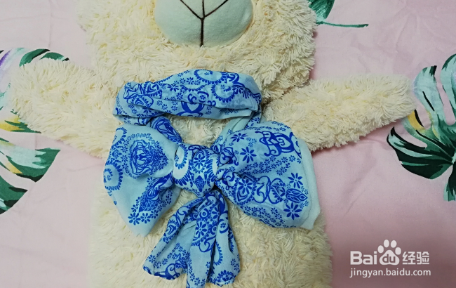 如何系围巾蝴蝶结