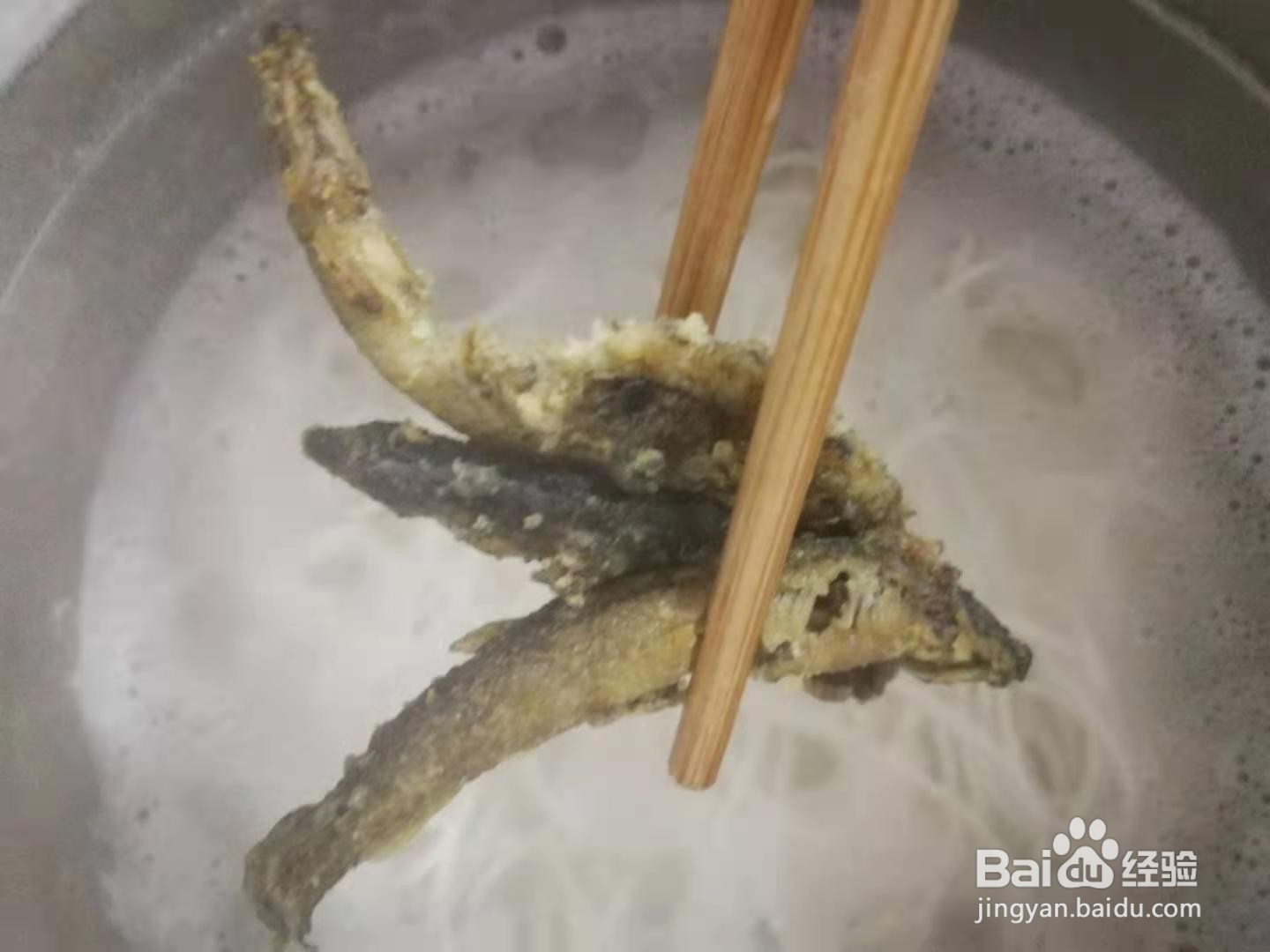 如何制作泥鳅萝卜干面