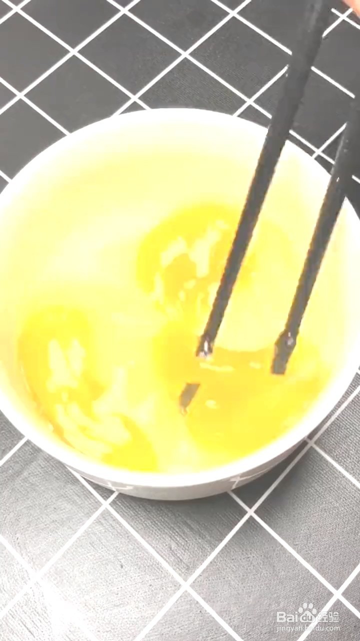 如何制作粉丝炒韭菜
