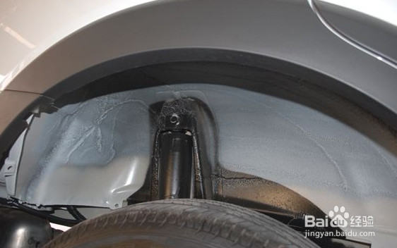 雪佛兰科帕奇汉高底盘装甲施工案例讲解