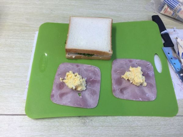 鸡蛋火腿三明治