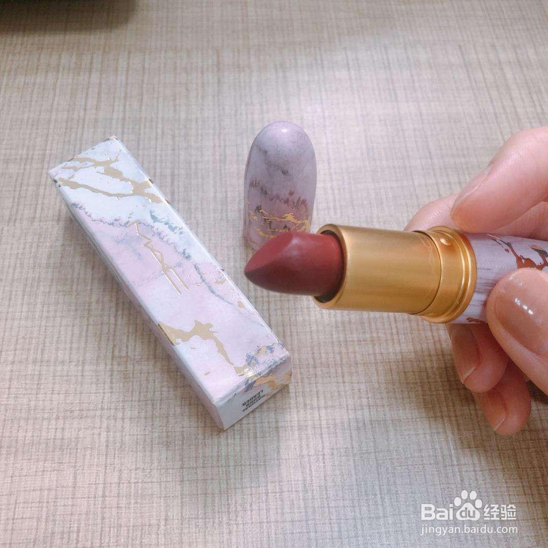 女生必入热门豆沙色口红,温柔女神气质最美