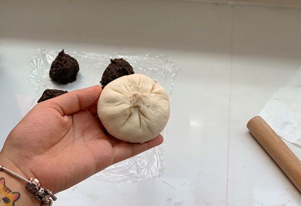 日式蜜豆芝麻包