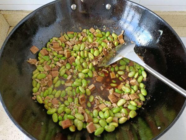 川香麻辣毛豆炒肉沫