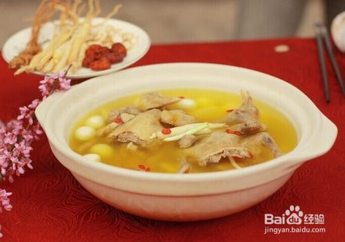 炖鸡汤的做法