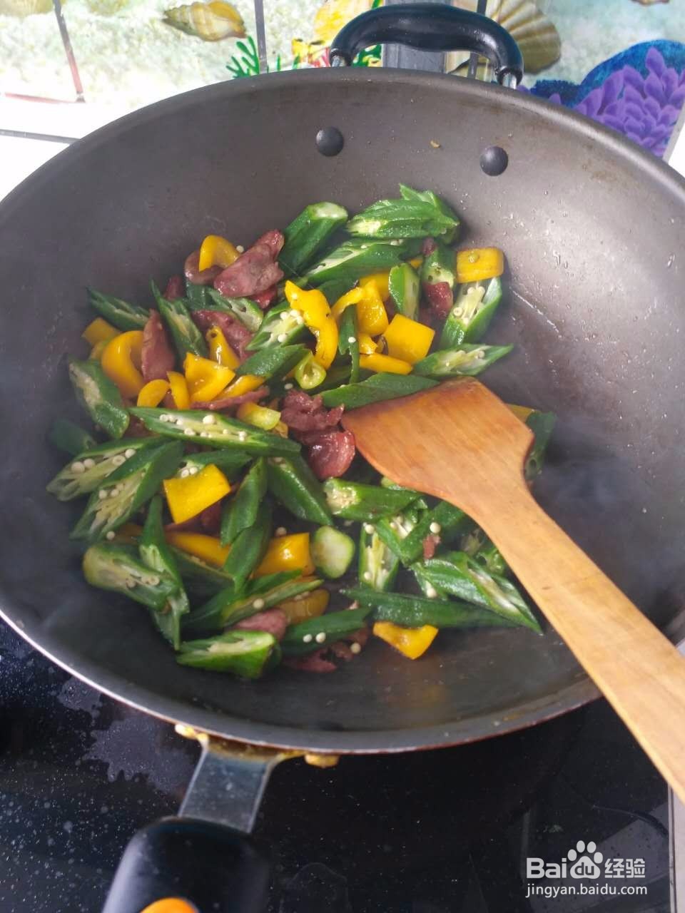 腊肠炒秋葵家常做法