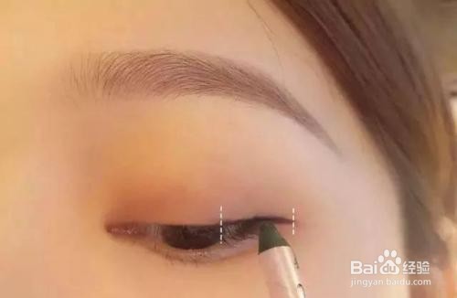 画眼线怎么不晕妆