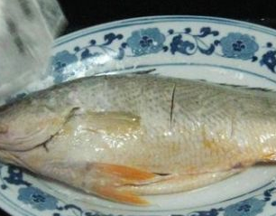 豆瓣酱烧黄鱼