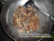 白菜炖排骨的做法