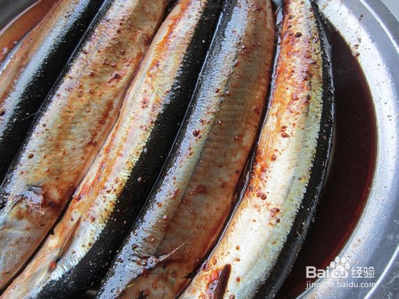 孜然烤秋刀鱼的做法