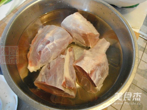 招牌酱牛肉的做法