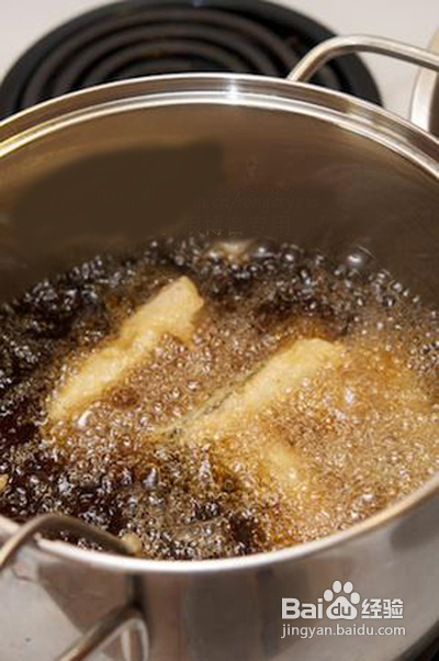 炸鱼薯条的做法（英美著名小吃）