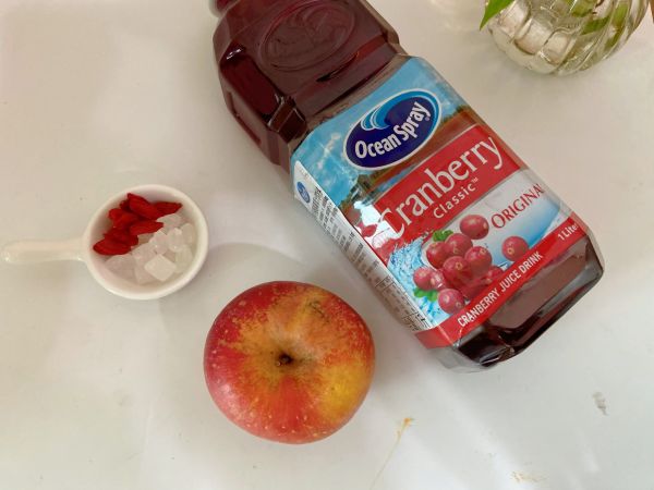 苹果蔓越莓水果茶