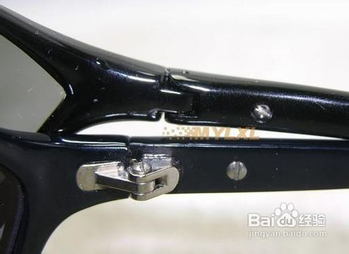 prada普拉达太阳镜如何分辨真假