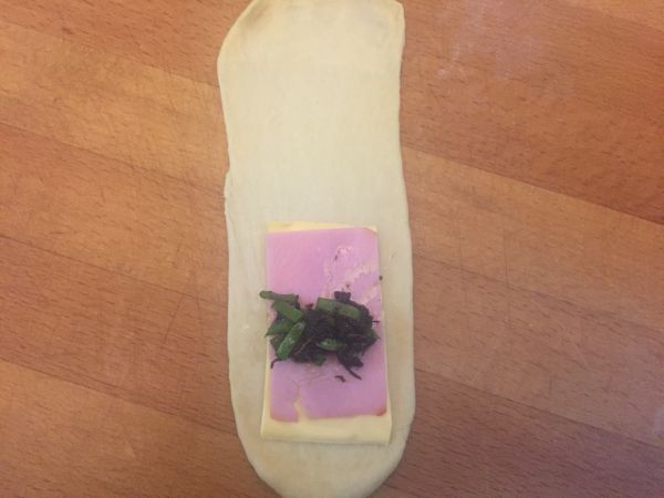 橄榄菜火腿面包