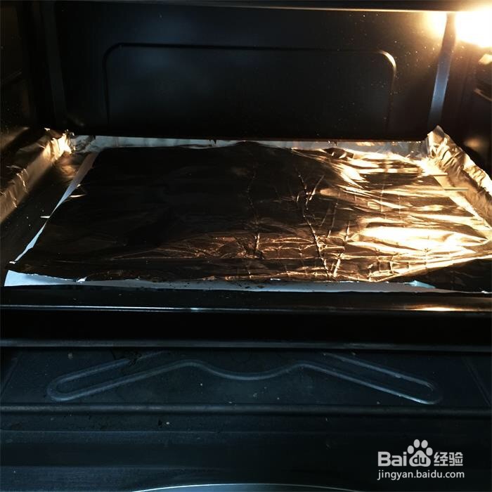 如何制作一份烤羊肉串？